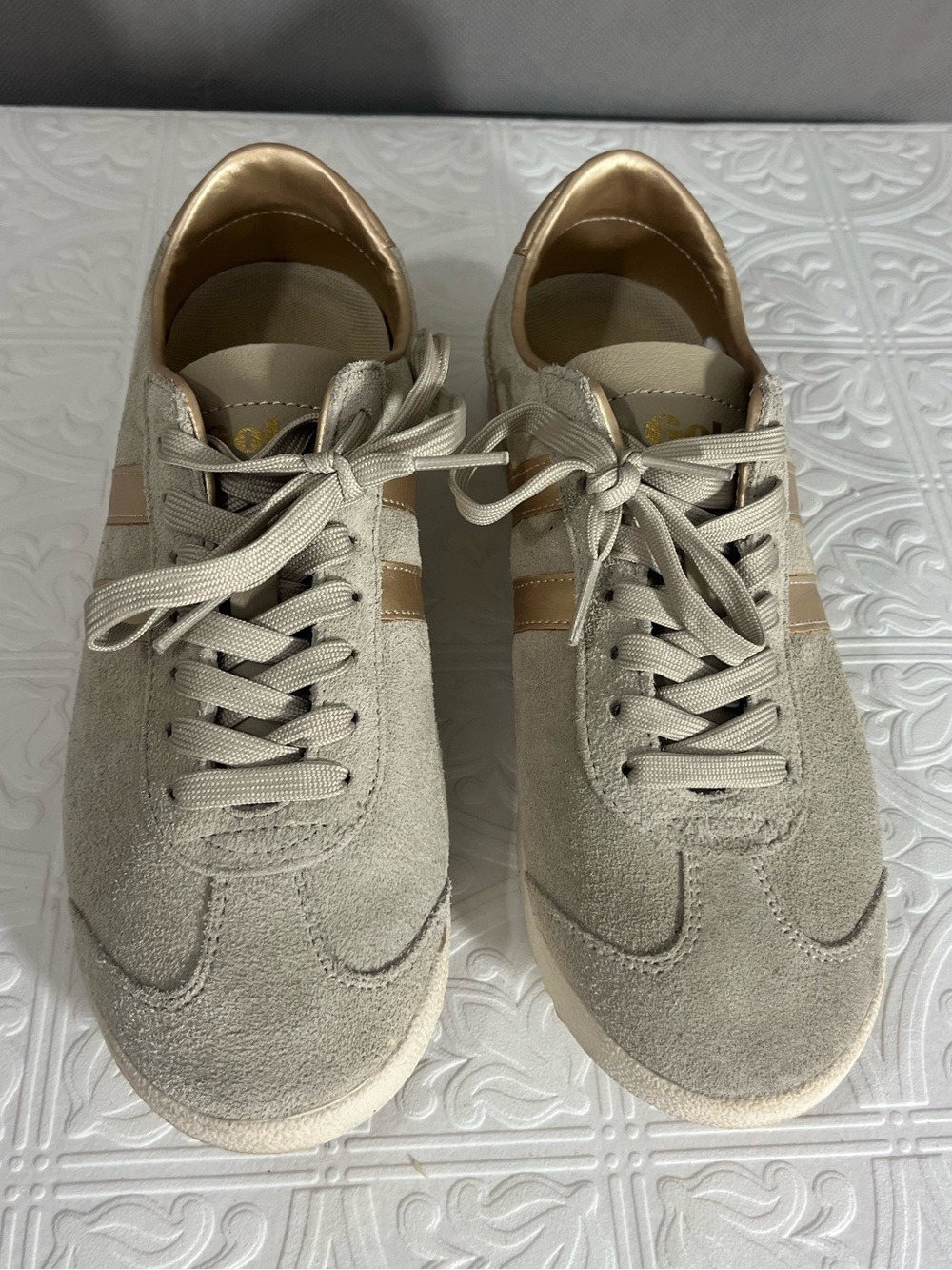 Gola Classics Women’s Bullet Pearl Sneakers Retro low top Suede beige gold 8.5 - Picture 9 of 14